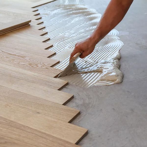 Verlegung eines Parkettbodens